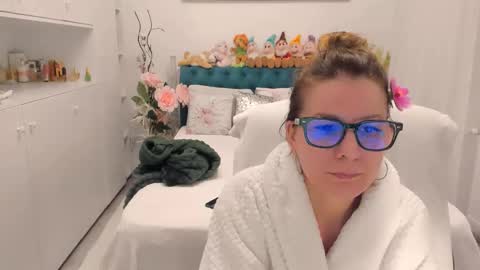 wilma online show from 03-06-26, 09:00