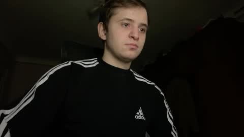 prettyboyhot01 online show from 12-06-24, 07:32