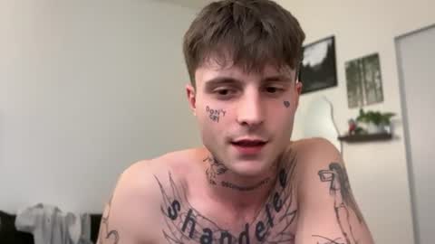 Snapshot of prettyboyszn chatting on 06-24-26, 04:55 pretty boy online show from 06-24-26, 04:55