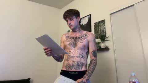 Snapshot of prettyboyszn chatting on 07-21-26, 04:59 pretty boy online show from 07-21-26, 04:59