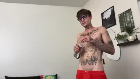 Snapshot of prettyboyszn chatting on 07-29-26, 06:00 pretty boy online show from 07-29-26, 06:00