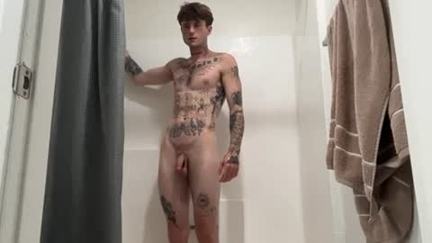 Snapshot of prettyboyszn chatting on 07-30-26, 02:43 pretty boy online show from 07-30-26, 02:43