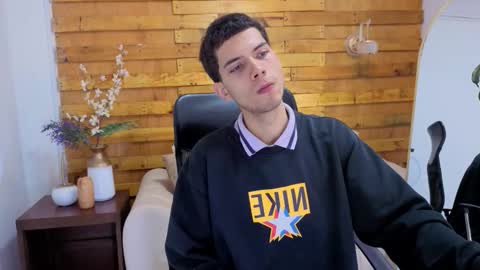 Camilo online show from 12-04-25, 02:43