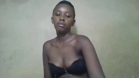 Snapshot of prettycarl_2 chatting on 09-13-25, 02:44 prettycarl_2 online show from 09-13-25, 02:44