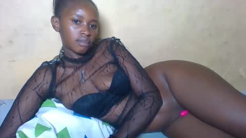 Snapshot of prettycarl_2 chatting on 11-05-25, 05:40 prettycarl_2 online show from 11-05-25, 05:40