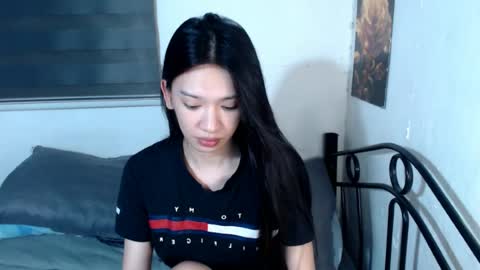 Snapshot of prettycumnotes69 chatting on 06-29-26, 11:43 ASHLEY online show from 06-29-26, 11:43