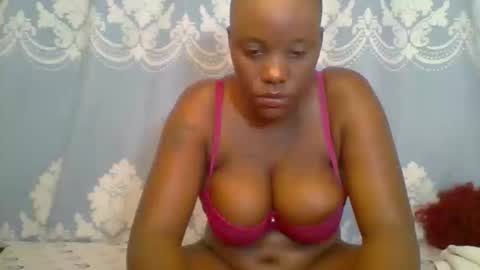 Snapshot of prettydarkskin002 chatting on 04-07-26, 09:10 SHANIA online show from 04-07-26, 09:10