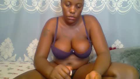 Snapshot of prettydarkskin002 chatting on 04-13-26, 08:20 SHANIA online show from 04-13-26, 08:20