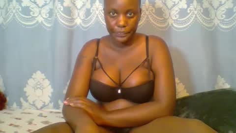 Snapshot of prettydarkskin002 chatting on 04-19-26, 10:47 SHANIA online show from 04-19-26, 10:47