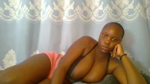 Snapshot of prettydarkskin002 chatting on 05-03-26, 09:15 SHANIA online show from 05-03-26, 09:15