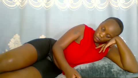 Snapshot of prettydarkskin002 chatting on 05-24-26, 08:14 SHANIA online show from 05-24-26, 08:14