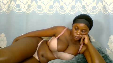 SHANIA online show from 07-04-26, 10:49