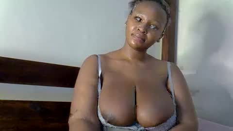 prettydey1 online show from 05-18-26, 04:13