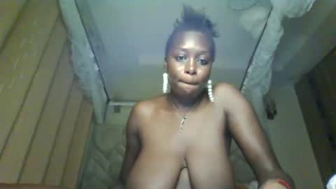 Snapshot of prettydulce chatting on 02-06-26, 03:44 prettydulce online show from 02-06-26, 03:44