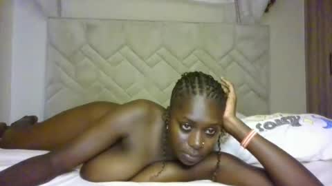 Snapshot of prettydulce chatting on 06-13-26, 02:48 prettydulce online show from 06-13-26, 02:48