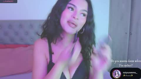 Snapshot of prettyemma_ chatting on 12-04-25, 09:01 Emma online show from 12-04-25, 09:01