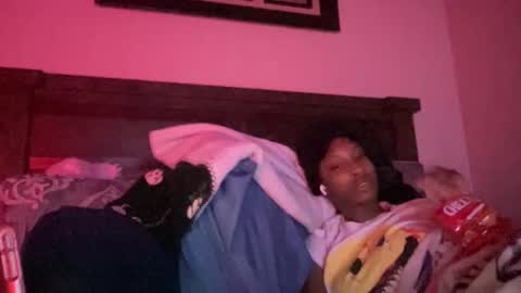 prettyfacefemale online show from 04-11-26, 07:45