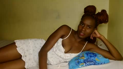 Snapshot of prettygoddess1 chatting on 06-01-26, 04:41 Mary online show from 06-01-26, 04:41