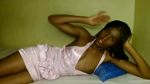 Snapshot of prettygoddess1 chatting on 06-03-26, 04:34 Mary online show from 06-03-26, 04:34
