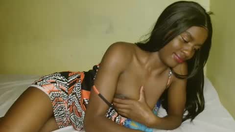 Snapshot of prettygoddess1 chatting on 06-04-26, 05:19 Mary online show from 06-04-26, 05:19