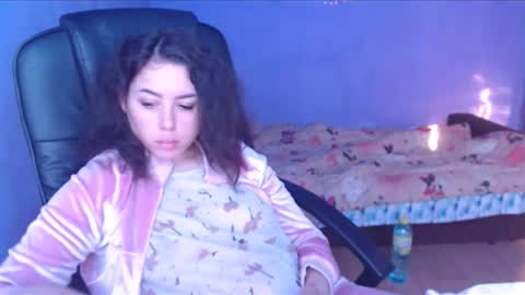 prettyjulliette online show from 01-24-25, 12:52