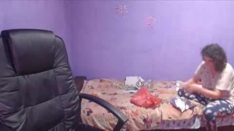 prettyjulliette online show from 01-24-25, 09:47