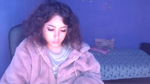 prettyjulliette online show from 02-12-25, 10:35