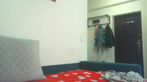 prettyjulliette online show from 12-05-25, 05:31