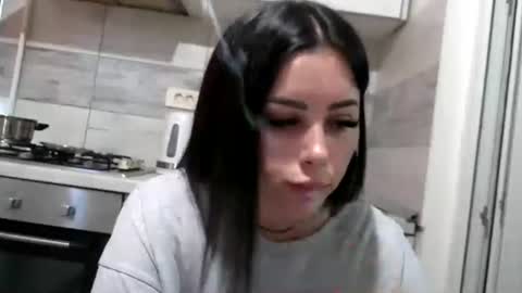 Snapshot of prettyjulliette chatting on 07-02-26, 03:29 prettyjulliette online show from 07-02-26, 03:29