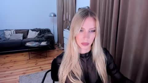 Eva online show from 11-17-25, 01:33