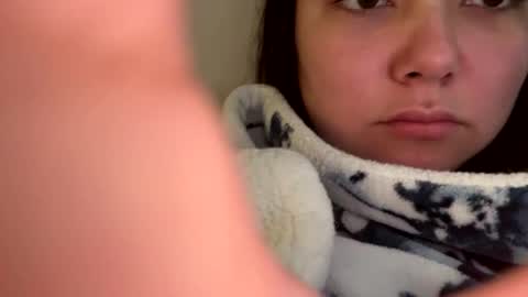 Snapshot of prettylatinamomma01 chatting on 02-11-26, 05:07 prettylatinamomma01 online show from 02-11-26, 05:07