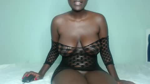 Snapshot of prettyliz1999 chatting on 01-13-25, 07:10 Lizzy online show from 01-13-25, 07:10