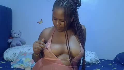 Snapshot of prettymel1 chatting on 03-13-26, 09:43 prettymel1 online show from 03-13-26, 09:43