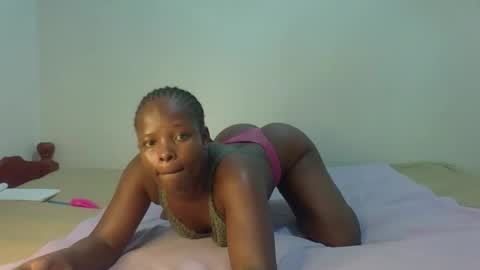 Snapshot of prettymelly_ chatting on 04-27-26, 11:08 Melly online show from 04-27-26, 11:08