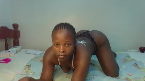 Snapshot of prettymelly_ chatting on 05-04-26, 11:06 Melly online show from 05-04-26, 11:06