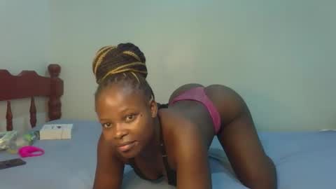 Snapshot of prettymelly_ chatting on 05-20-26, 06:41 Melly online show from 05-20-26, 06:41