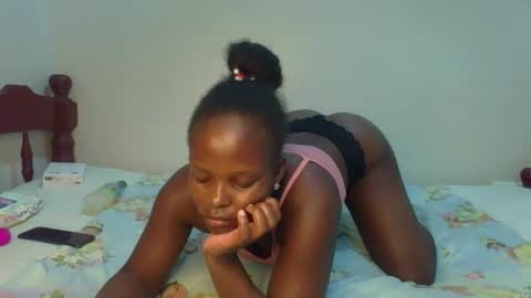 Snapshot of prettymelly_ chatting on 05-31-26, 06:09 Melly online show from 05-31-26, 06:09