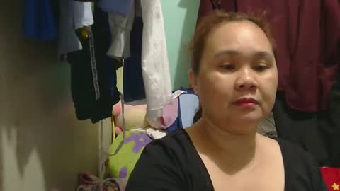 Snapshot of prettynhing chatting on 02-15-25, 01:10 Nhing online show from 02-15-25, 01:10