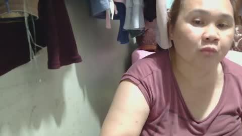 Snapshot of prettynhing chatting on 02-27-25, 11:31 Nhing online show from 02-27-25, 11:31