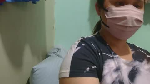 Snapshot of prettynhing chatting on 10-01-25, 12:33 Nhing online show from 10-01-25, 12:33