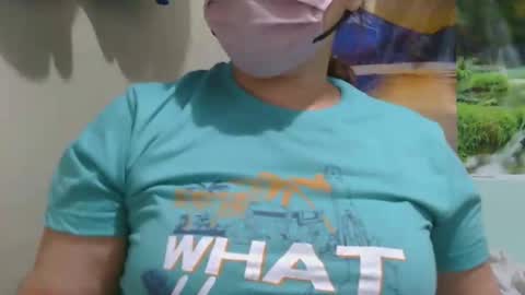 Snapshot of prettynhing chatting on 10-06-25, 02:03 Nhing online show from 10-06-25, 02:03