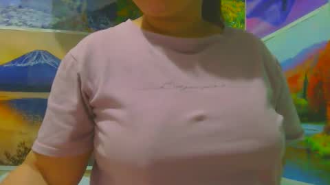 Snapshot of prettynhing chatting on 11-29-25, 04:43 Nhing online show from 11-29-25, 04:43