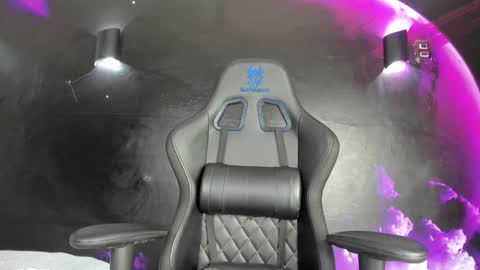 Snapshot of prettypervyx chatting on 12-01-24, 05:46 Laura Onlyfans 40OFF online show from 12-01-24, 05:46