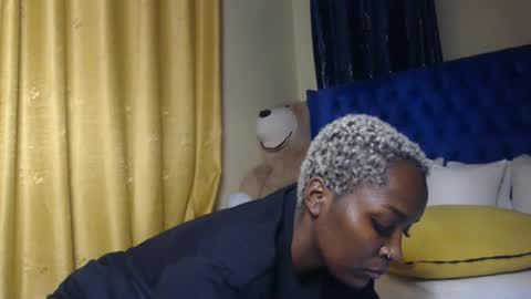 Snapshot of prettyquee chatting on 02-09-26, 09:08 sasha online show from 02-09-26, 09:08