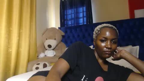 Snapshot of prettyquee chatting on 02-13-26, 05:25 sasha online show from 02-13-26, 05:25