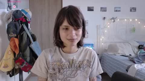Snapshot of prettyrare chatting on 06-10-26, 07:13 Juli online show from 06-10-26, 07:13
