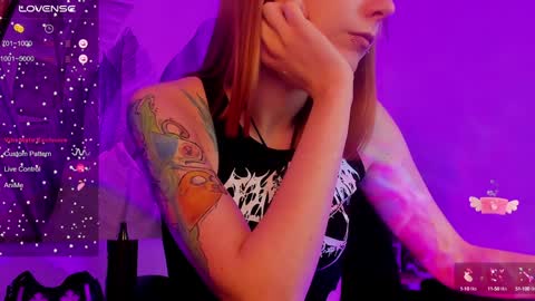 Snapshot of prettyreckess chatting on 12-16-24, 01:54 Mila -NONUDE MODEL online show from 12-16-24, 01:54