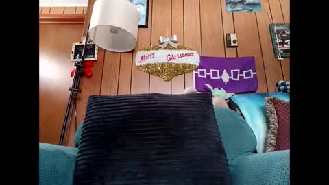 prettysolid7 online show from 12-01-25, 07:52