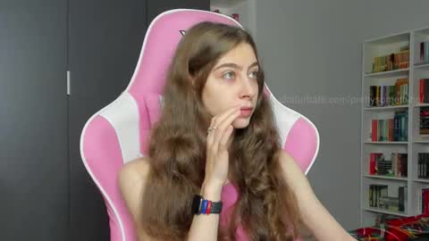 Sophie  next stream will be at Monday  i will wait you guys  online show from 10-09-25, 06:22