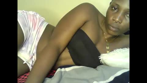 Snapshot of prettyvish chatting on 06-08-26, 04:13 prettyvish online show from 06-08-26, 04:13